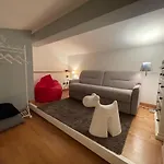 My Place Your Place דירה *