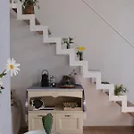 דירה My Place Your Place