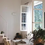 דירה My Place Your Place קורניליה